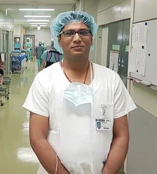 Dr.Ashish Kumar - Neurosurgeon
