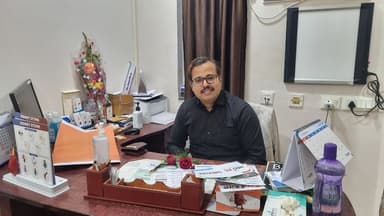 Dr. R.K. Jha (गुप्त रोग विशेषज्ञ)
