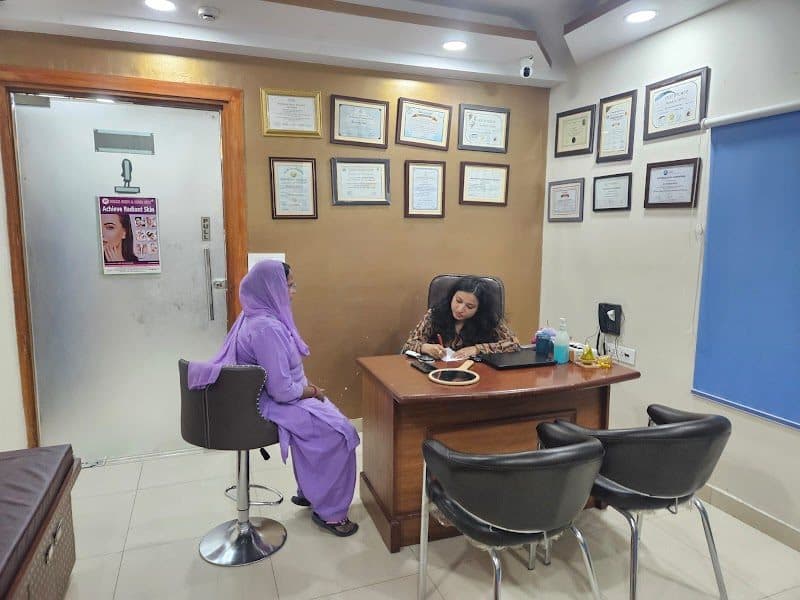 Dr. Megha Sharma - Dermatology Specialist | Apollo one, Karol Bagh - Dermatologist in Delhi
