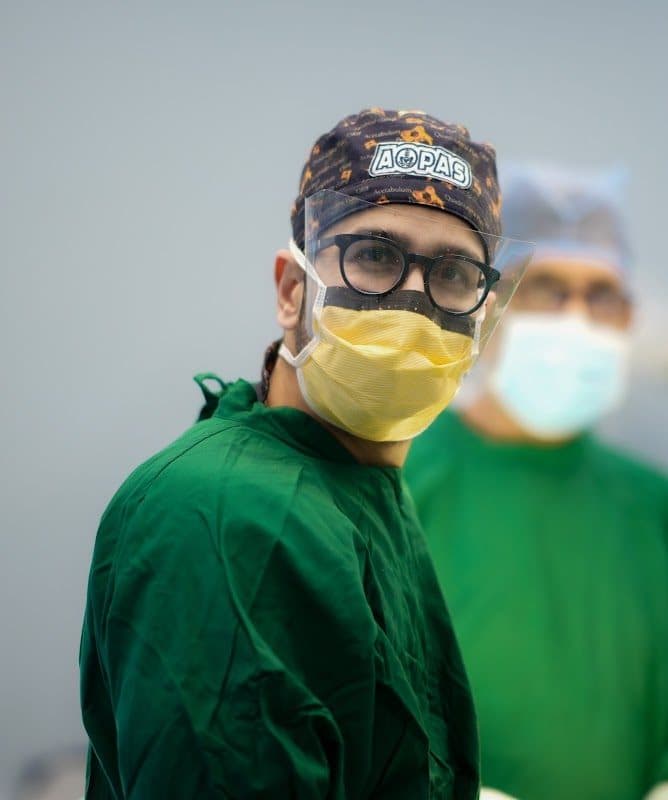 Dr Jibran Bashir Zargar - Orthopedic Trauma & Robotic Joint Replacement Surgeon, Arthroscopy Specialist - Srinagar. - Orthopedic Surgeon in Srinagar