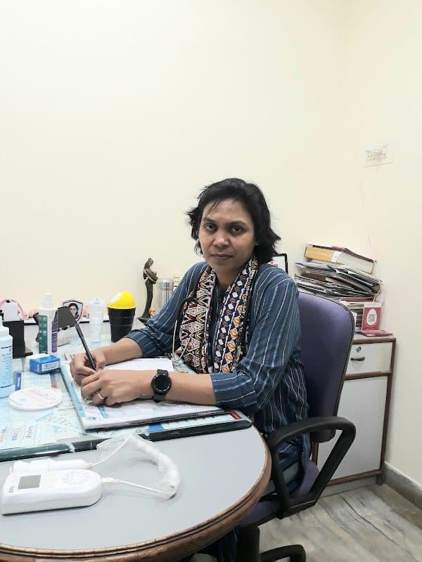 Dr. Rowena Walker (Gynecologist) - Gynecologist in Jabalpur
