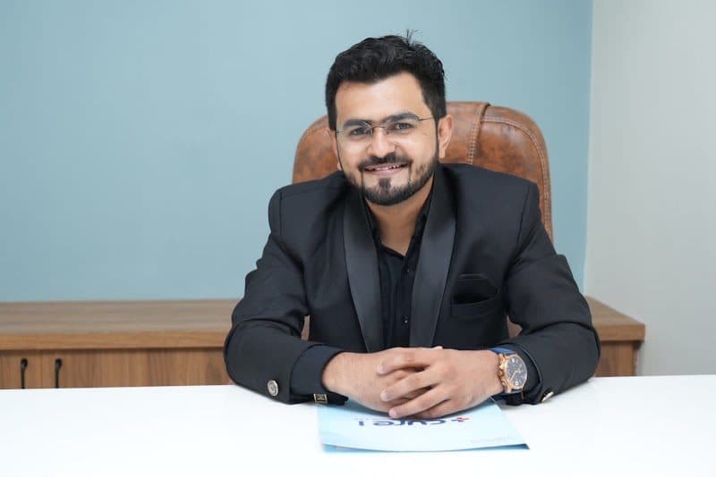 Dr. Shanti Bhushan - Critical Care Specialists - Shalby Hospital