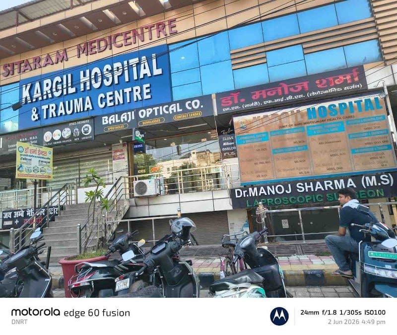 Dr. Manoj Sharma - urologist in Agra