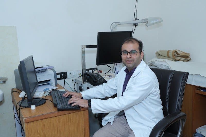 Dr. Arun Saroha - Neurologist in Gurgaon