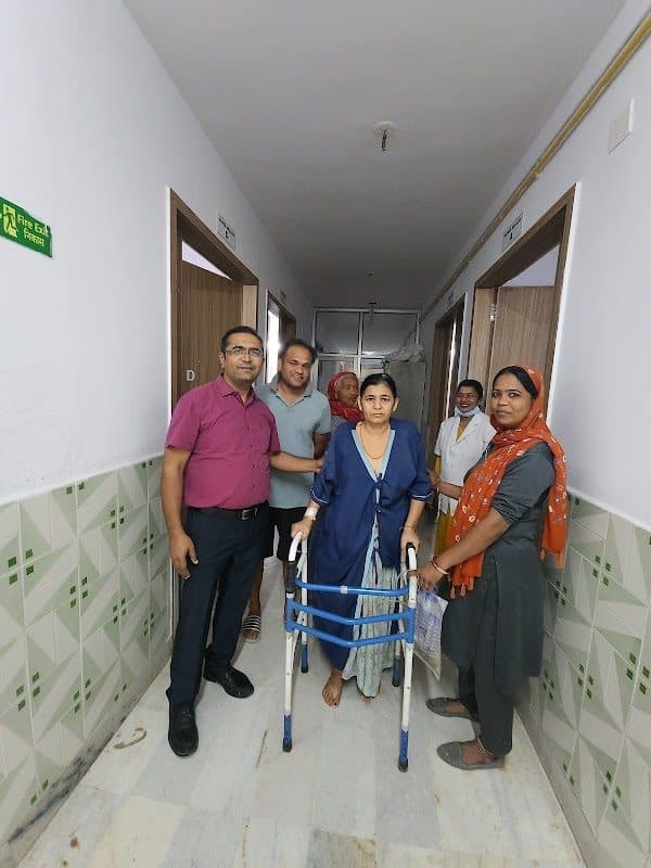 Dr. Manoj Bhama - Orthopedic Surgeon in Bikaner