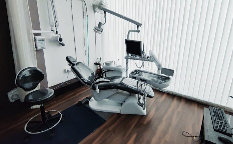 Xperts - Dentist in Noida