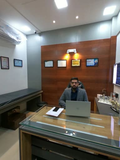 Dr. Aditya Narula