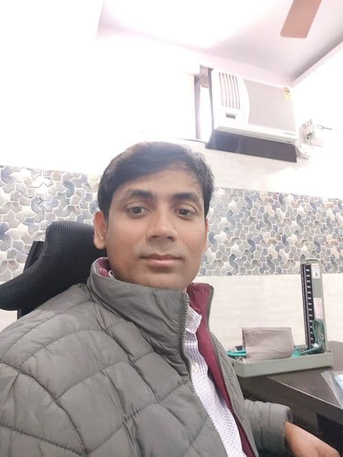 Dr. Devendra Singh - Orthopaedic surgeon in Prayagraj