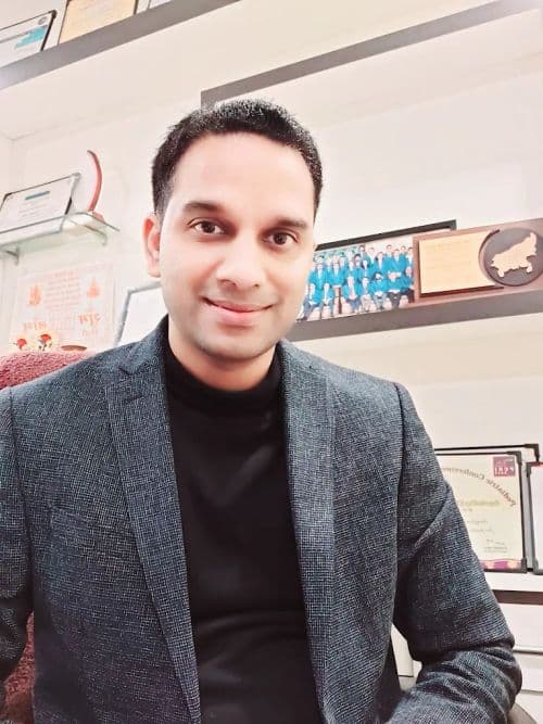 Dr. Shailendra Singh - Pediatrician in Bareilly