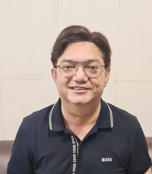 Dr. Abhishek Trivedi - Orthopedic Surgeon