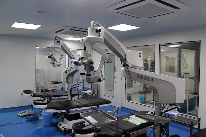 Dr Ashish Nagpal Dr Ashish Nagpal - ophthalmologist in Ahmedabad