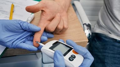 Dr. Niti Agarwal- Best Endocrinologist, Diabetes, Thyroid specialist in East Delhi Dr. Niti Agarwal- Best Endocrinologist, Diabetes, Thyroid specialist in East Delhi