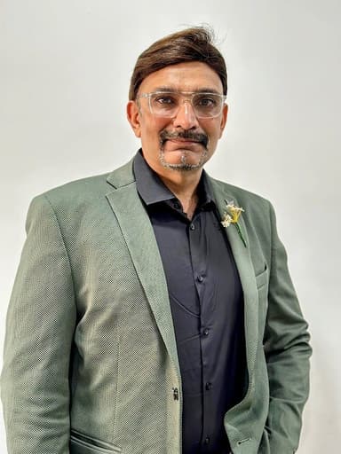 Dr. Sulaiman Ladhani. Consulting chest physician Dr. Sulaiman Ladhani. Consulting chest physician