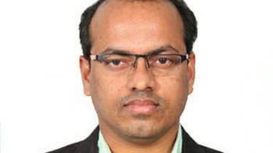 Best spine surgeon /Dr shyam sunder rendedla Best spine surgeon /Dr shyam sunder rendedla