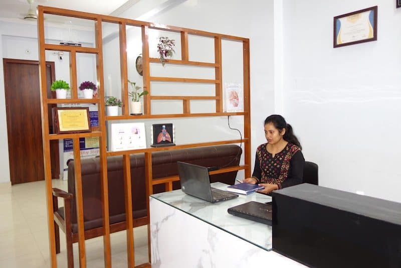Healthy Steps- Dr Rahul Rathore (Alumni-SGPGI & KGMU)-Chest & Respiratory Clinic (Best Pulmonologist) Healthy Steps- Dr Rahul Rathore (Alumni-SGPGI & KGMU)-Chest & Respiratory Clinic (Best Pulmonologist)