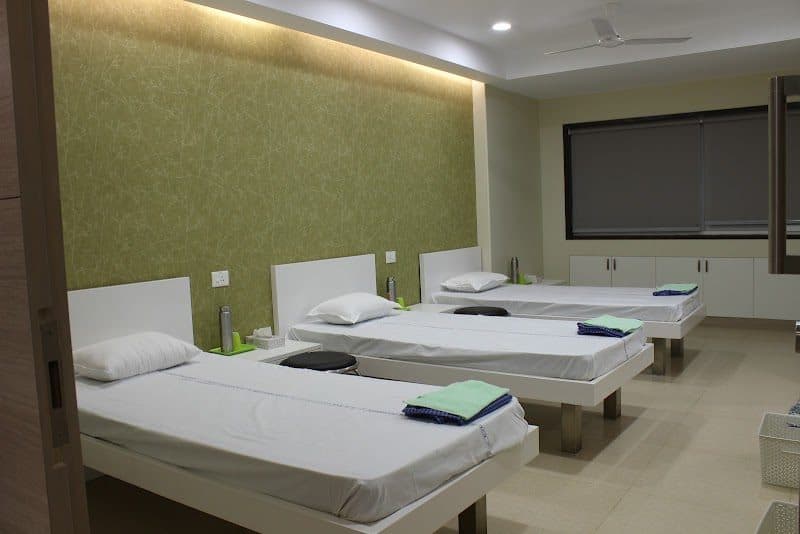 Dada Laser Eye Institute Dada Laser Eye Institute - ophthalmologist in Pune