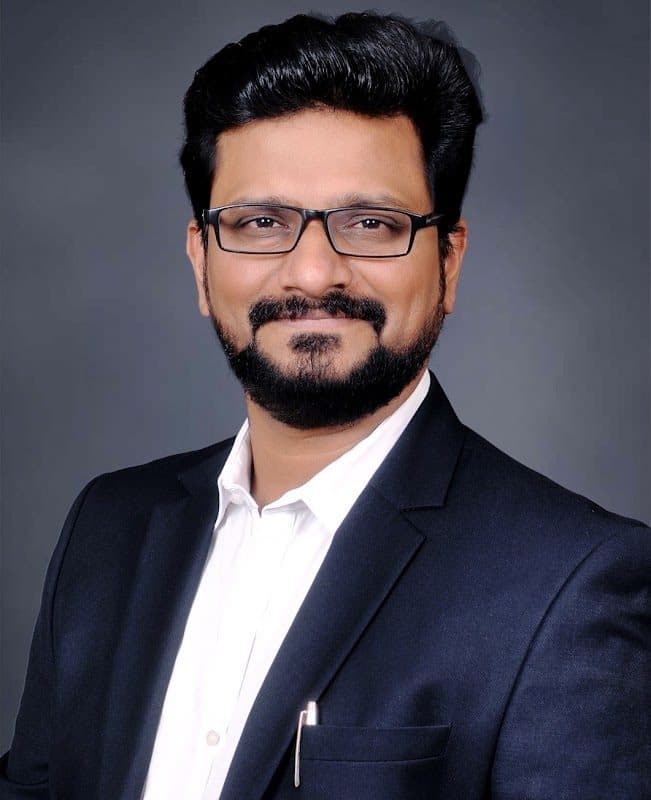 Dr Yogesh Chaudhari Dr Yogesh Chaudhari - Orthopedic Surgeon in Nashik