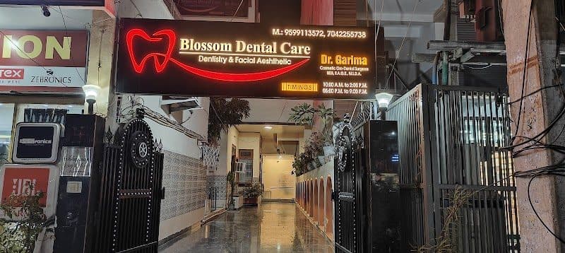 BLOSSAM DENTAL CARE BLOSSAM DENTAL CARE - Dentist in Agra