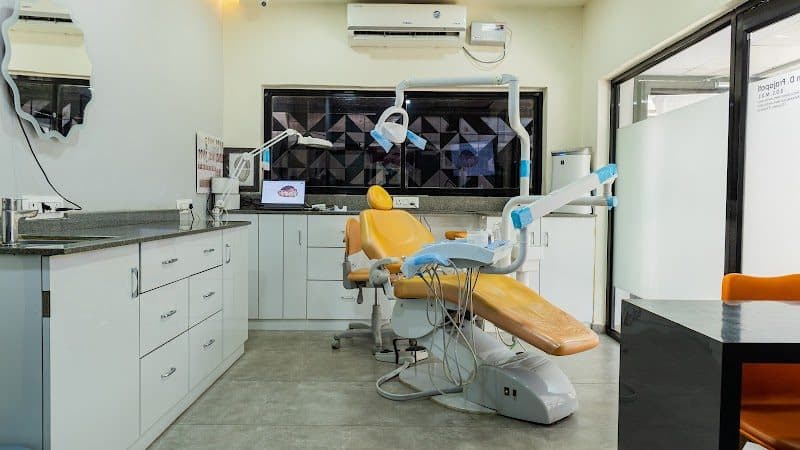Shivam Speciality Dental Care Shivam Speciality Dental Care - Dentist in Vapi