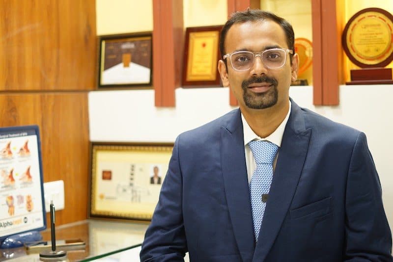 Dr. Saurabh Parab (Urologist) Dr. Saurabh Parab (Urologist) - urologist in Navi Mumbai