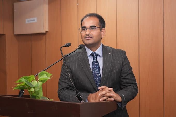 Dr. Kamal Kishor Gupta Dr. Kamal Kishor Gupta - Orthopedic Surgeon in Lucknow