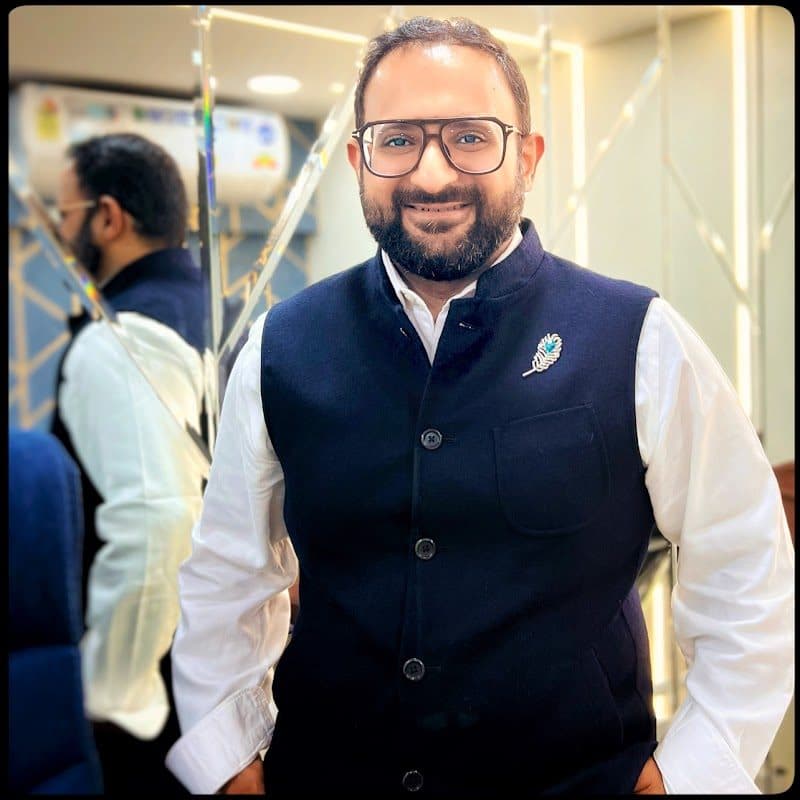 Dr. Bakul Arora - knee replacement surgeon thane Dr. Bakul Arora - knee replacement surgeon thane - Orthopedic Surgeon in Thane