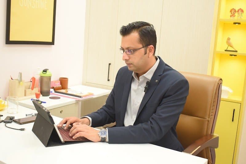 Dr. Nitin Shrivastava Dr. Nitin Shrivastava - urologist in Gurgaon