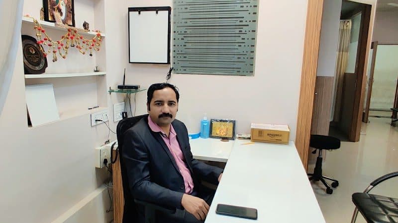 Dr. Vivek Venkat Dr. Vivek Venkat - urologist in Mumbai
