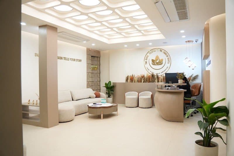 Skinzest - Best Dermatologist In Gurgaon | Acne, Skin Lightening, Laser Hair Removal & Chemical Peeling Treatment in Gurgaon Skinzest - Best Dermatologist In Gurgaon | Acne, Skin Lightening, Laser Hair Removal & Chemical Peeling Treatment in Gurgaon - Dermatologist in Gurgaon