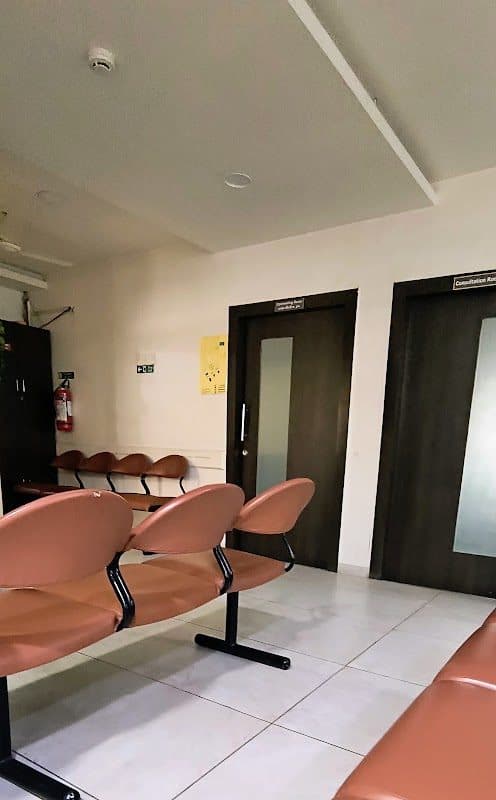 Dr K S Maheshwari Dr K S Maheshwari - Orthopedic Surgeon in Jamnagar
