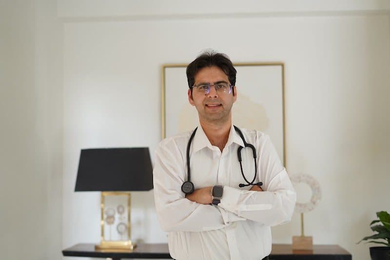 Dr Vijay Kumar Gupta (MBBS DCH, Family Physician) Dr Vijay Kumar Gupta (MBBS DCH, Family Physician) - General Physician in Gurgaon