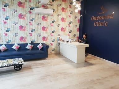 Dr Naveen Kumar Kushwaha, Consultant Surgical oncology Dr Naveen Kumar Kushwaha, Consultant Surgical oncology