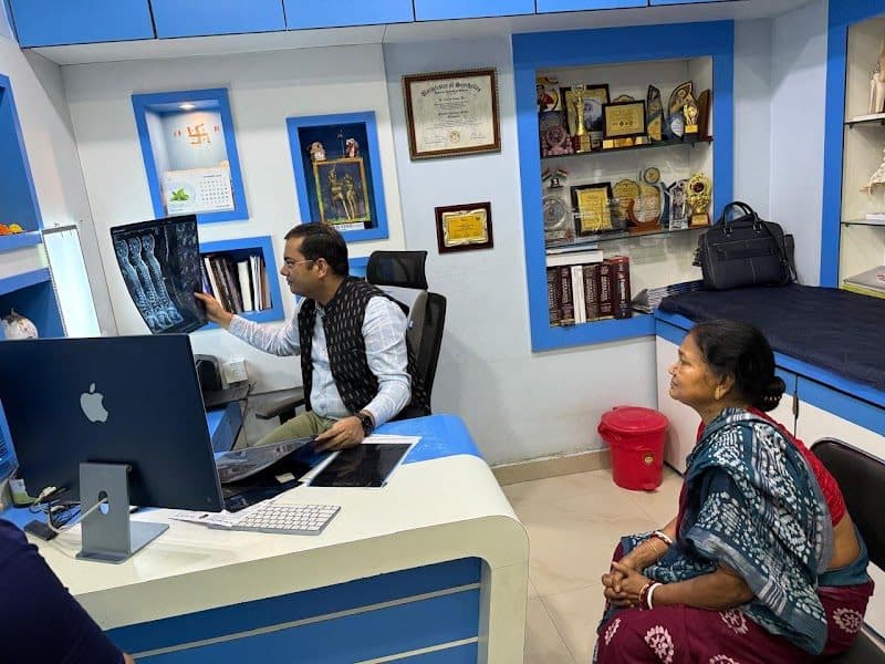 BEST ORTHOPAEDIC DOCTOR - DR DEEP CHAKRABORTY | JOINT REPLACEMENT | SPORT INJURY | TRAUMA BEST ORTHOPAEDIC DOCTOR - DR DEEP CHAKRABORTY | JOINT REPLACEMENT | SPORT INJURY | TRAUMA - Orthopedic Surgeon in Kolkata