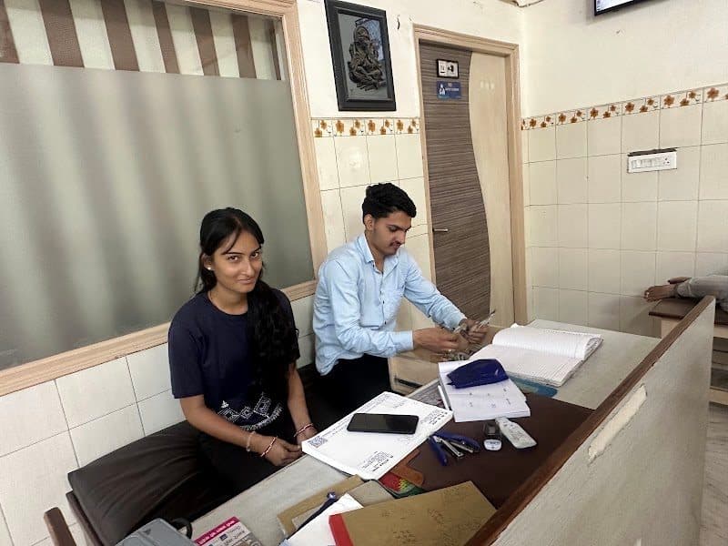Dr. Ashwarya Gupta- MD Physician Diabetologist (AIIMS) Dr. Ashwarya Gupta- MD Physician Diabetologist (AIIMS) - General Physician in Agra