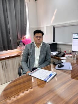 Dr. Sagar Tomar-Best Orthopedic Surgeon Dr. Sagar Tomar-Best Orthopedic Surgeon