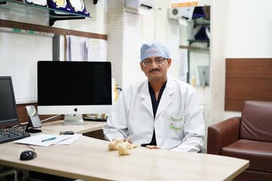 Dr.Manoj Sharma- best minimally invasive spine surgeon Dr.Manoj Sharma- best minimally invasive spine surgeon