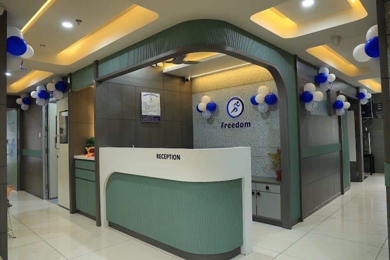 Dr Sanjiv Ravisaheb's Robotic Joint Replacement Surgery Dr Sanjiv Ravisaheb's Robotic Joint Replacement Surgery - Orthopedic Surgeon in Bhavnagar