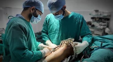 Dr Sanjay Kapoor | Orthopaedic Doctor & Robotic Joint Replacement Surgeon in Gurgaon Dr Sanjay Kapoor | Orthopaedic Doctor & Robotic Joint Replacement Surgeon in Gurgaon