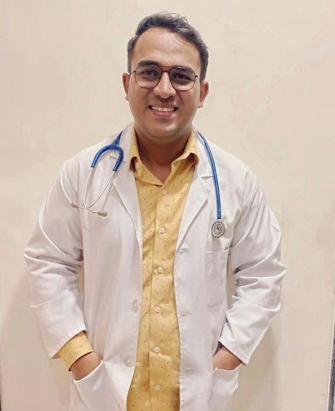 Dr. Ujwal Yeole - Neurosurgeon in Thane Dr. Ujwal Yeole - Neurosurgeon in Thane - Neurologist in Thane