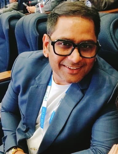 Dr. Piyush Pippal (MS, FMAS FIAGES, FAIS, FALS) Dr. Piyush Pippal (MS, FMAS FIAGES, FAIS, FALS)