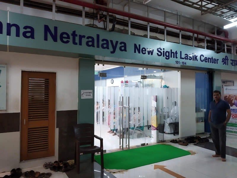 Dr Deepali Singhal - Eye Specialist in Thane West | Cataract Surgeon Dr Deepali Singhal - Eye Specialist in Thane West | Cataract Surgeon - ophthalmologist in Thane