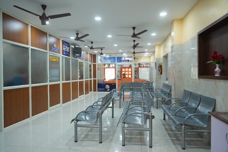 Specsmakers at Kamarajar Street, Kanchipuram (Buy 1 Get 1 FREE on all Eyeglasses) Specsmakers at Kamarajar Street, Kanchipuram (Buy 1 Get 1 FREE on all Eyeglasses) - ophthalmologist in Kanchipuram