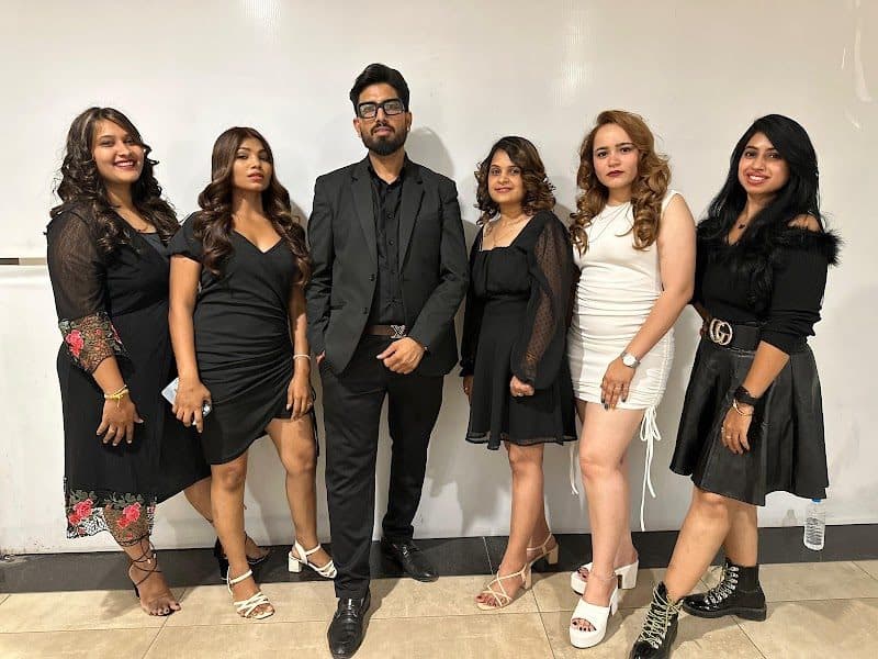 RJ Beauty Salon - Naranpura, Hair Salon RJ Beauty Salon - Naranpura, Hair Salon - Cosmetology in Ahmedabad