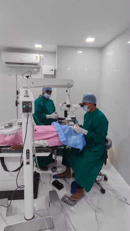 Shree Siddheshwar Netralaya श्री सिद्धेश्वर नेत्रालय Shree Siddheshwar Netralaya श्री सिद्धेश्वर नेत्रालय - ophthalmologist in Parli