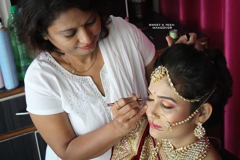 Manav School Of Polytechnic Manav School Of Polytechnic - Cosmetology in Akola
