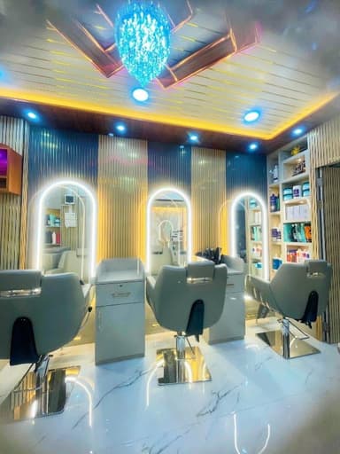 Scissors & Makeover Scissors & Makeover