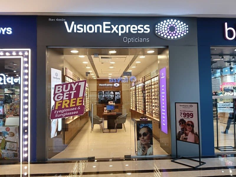 Vision Express - New Reliance Mall, Jamnagar Vision Express - New Reliance Mall, Jamnagar - ophthalmologist in Jamnagar