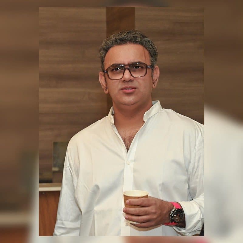 Dr. Vijay Thakore - Senior Vascular Surgeon, Vadodara, Gujarat Dr. Vijay Thakore - Senior Vascular Surgeon, Vadodara, Gujarat - Vascular Surgeon in Ahmedabad
