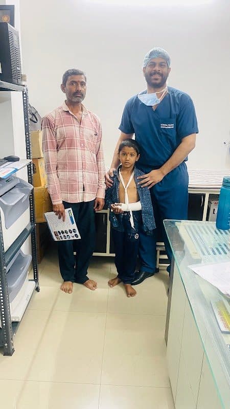 Smiling Knees Dr Manish Chaudhari - Joint Replacement | Knee Replacement | Ligament Injury | Knee Specialist in Jalgaon Smiling Knees Dr Manish Chaudhari - Joint Replacement | Knee Replacement | Ligament Injury | Knee Specialist in Jalgaon - Orthopedic Surgeon in Jalgaon