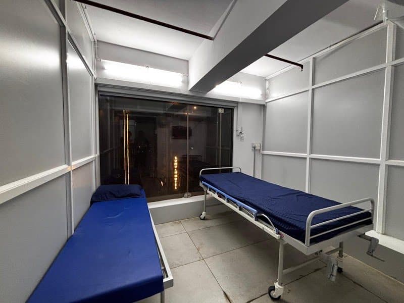 SADBHAV HOSPITAL CHEST PHYSICIAN IN JAMNGAR DR VIVEK NANDA SADBHAV HOSPITAL CHEST PHYSICIAN IN JAMNGAR DR VIVEK NANDA